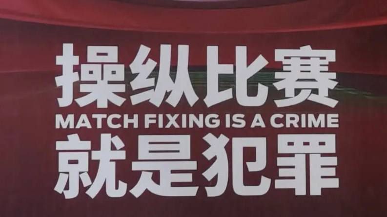 当一行人在路途中遇险，多亏这只精灵在关键时刻发挥技能、挽救同伴